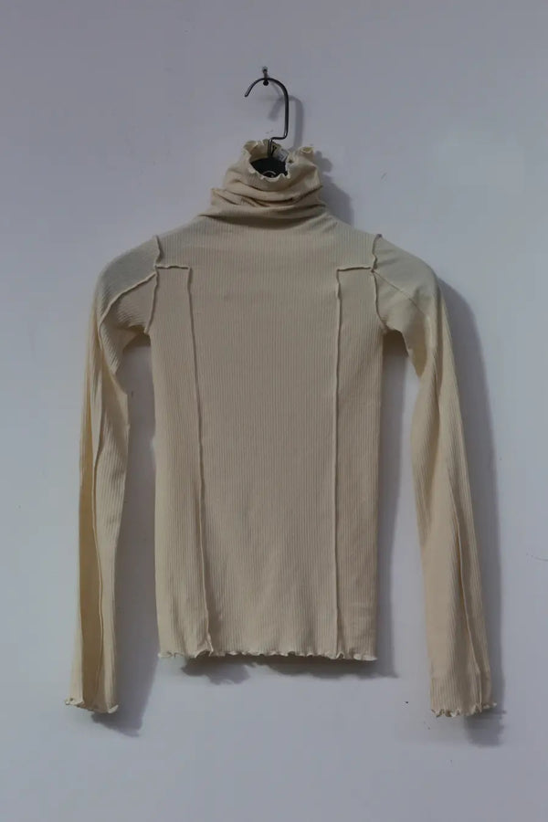 BASERANGE Turtleneck T-shirt sweater TTOMT series collection Organic cotton Portugal BAS-TTOMT-RI-000-MIBAI Off-white
